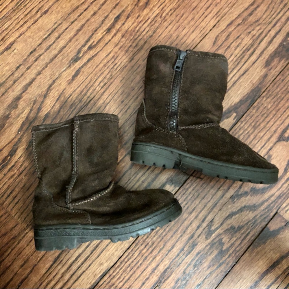 Cherokee Brown Winter Boot. Size 8.